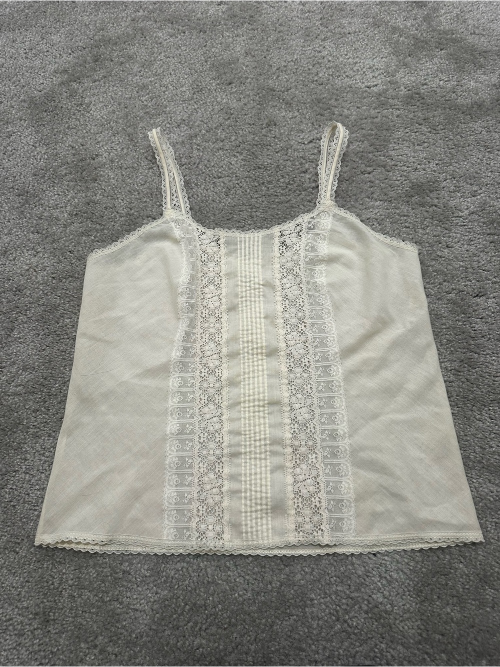 Deena Delicate Lace-Trim Cream Tank Top In Cream Size 32 (fits size small)